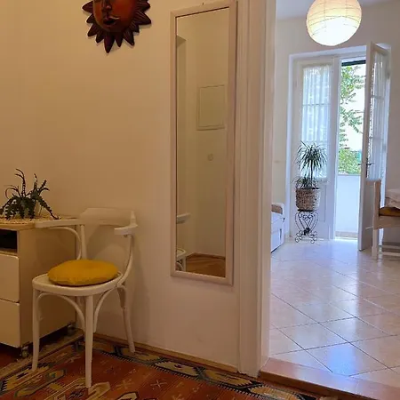Cozy Bohemian 2 Mins From The Beach